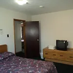 Oasis Motel By The Falls